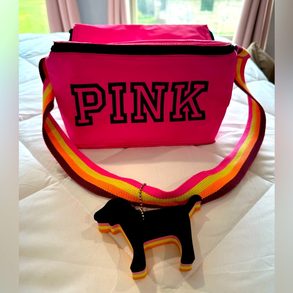 Victorias Secret: Pink Lunchbox